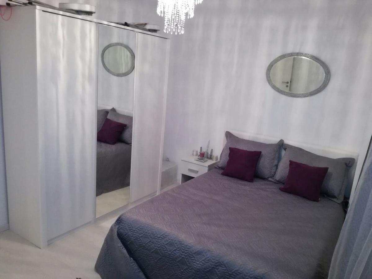 White Luxury Apartment シビウ エクステリア 写真
