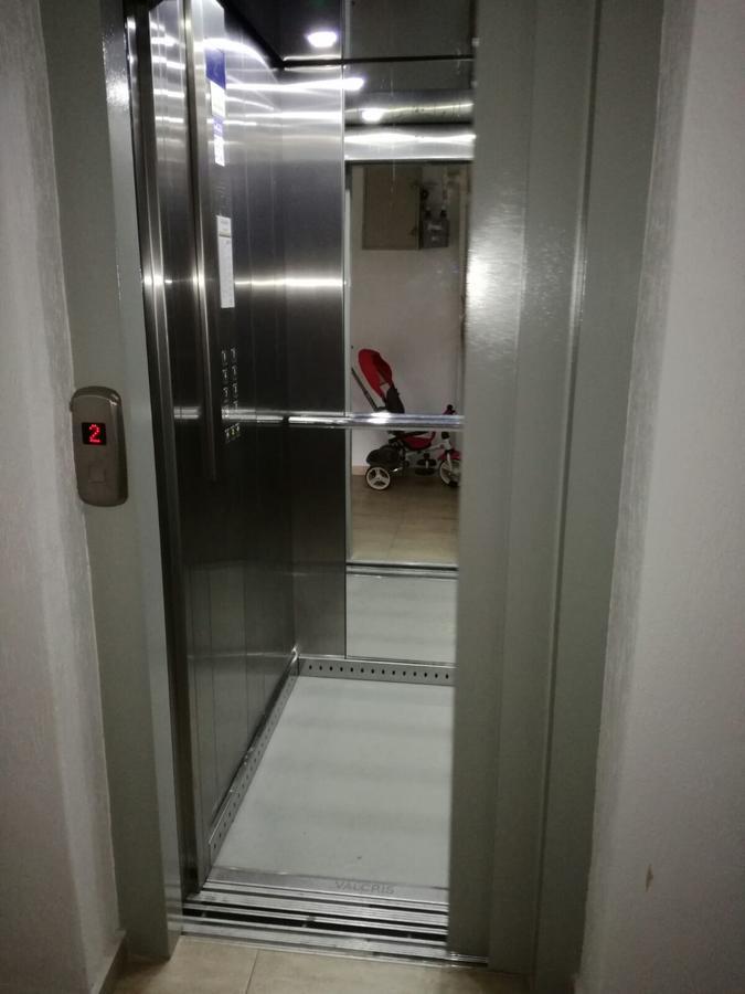 White Luxury Apartment シビウ エクステリア 写真