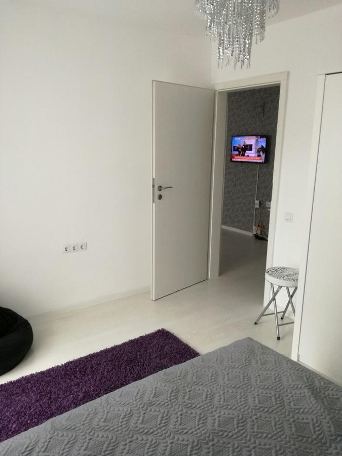 White Luxury Apartment シビウ エクステリア 写真
